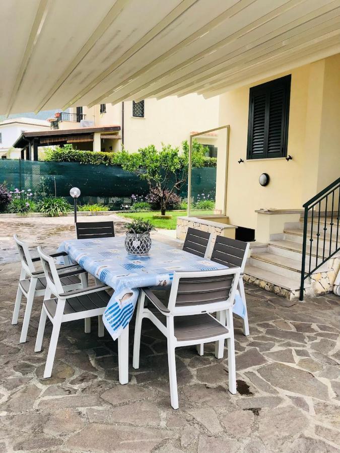 Villa Domus Thalia Sperlonga Exterior foto